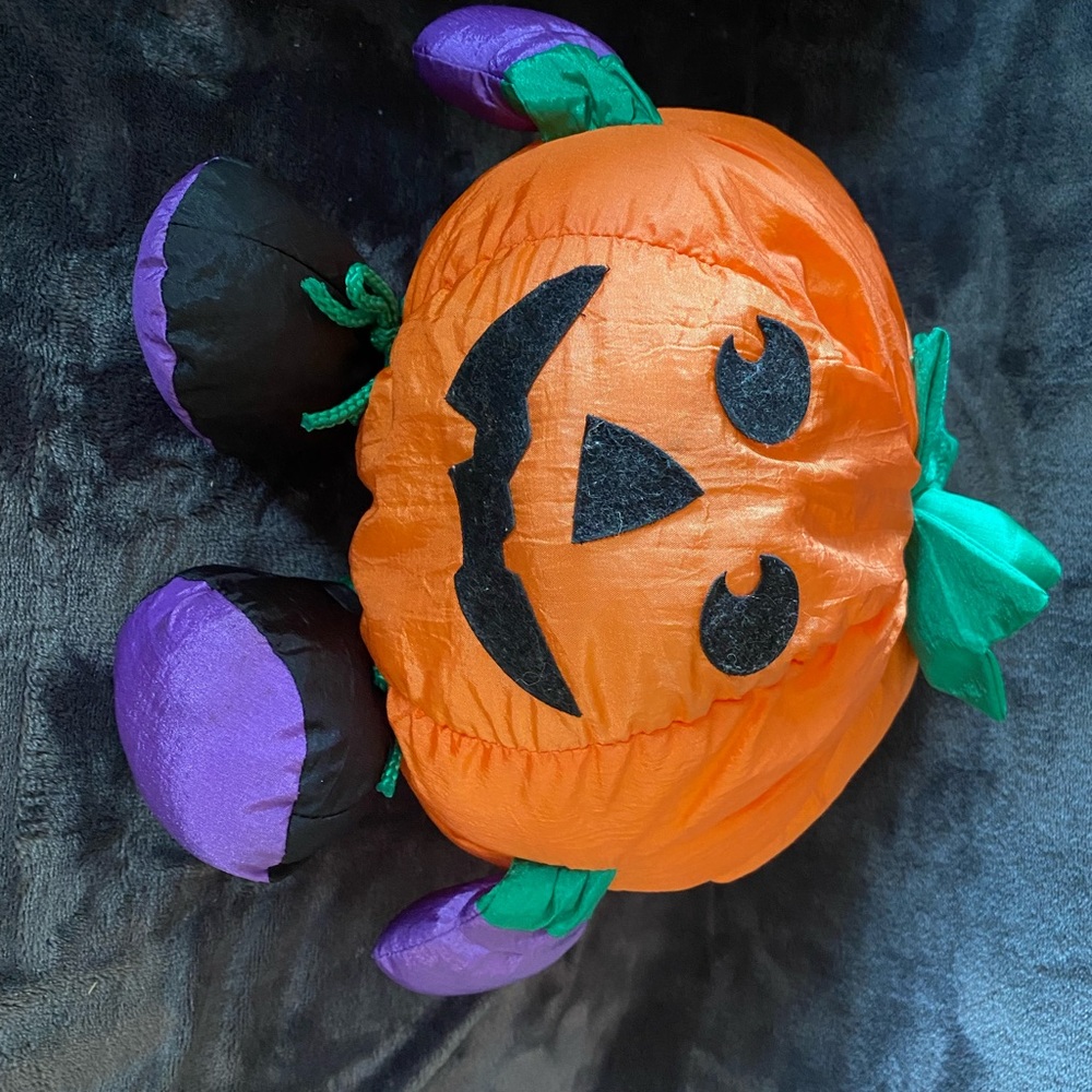 Vintage Jack ‘o Lantern “puff-a-lump” style nylon decor/toy - Picture 1 of 12